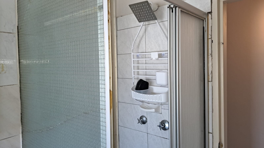 2 Bedroom Property for Sale in New Woodlands Western Cape